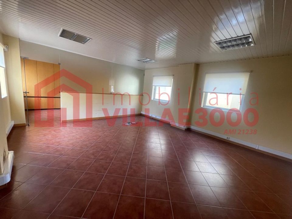 Erhvervsejendom i Peso da Regua, Vila Real - foto 1