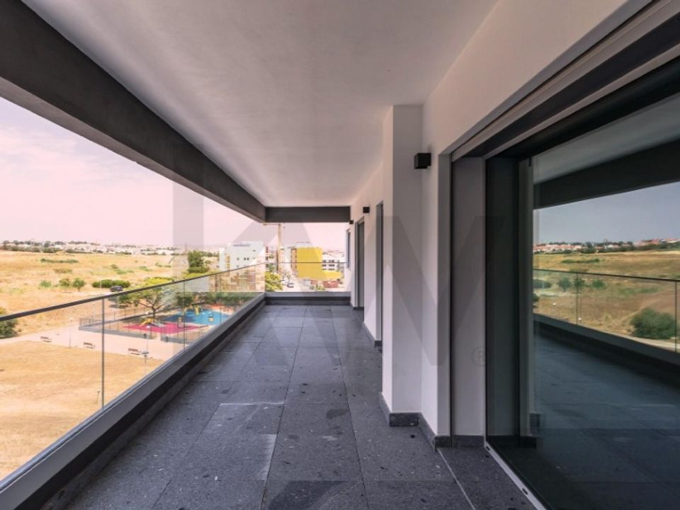 Lägenhet i Camarate, Lisbon - foto 1