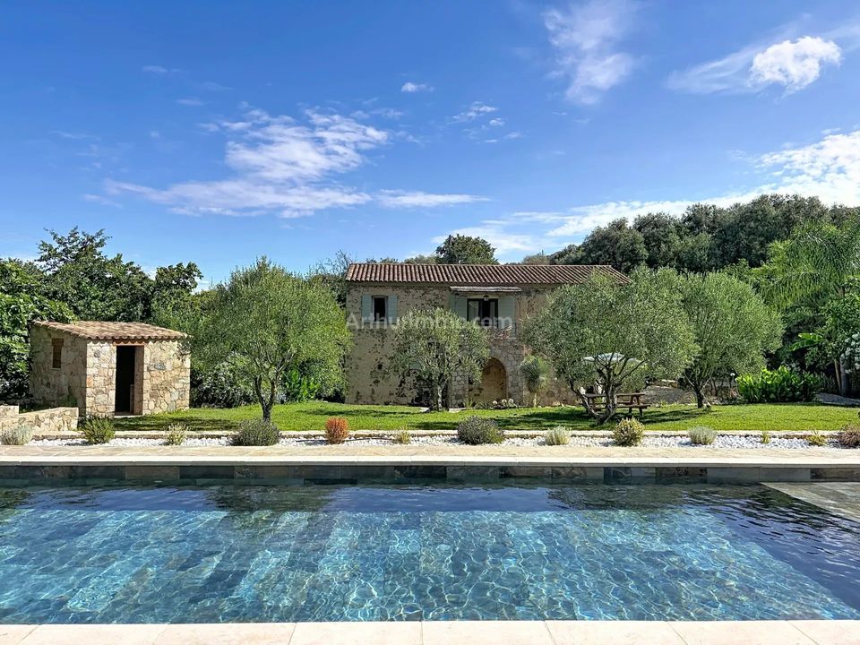 Villa i Aregno, Haute-Corse - bilde 1