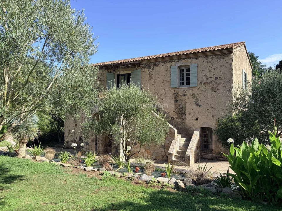Villa i Aregno, Haute-Corse - bilde 3