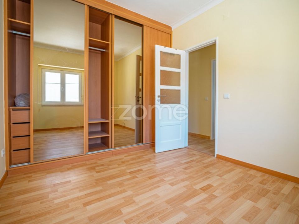 Apartment in Carnaxide, Lisbon - photo 4