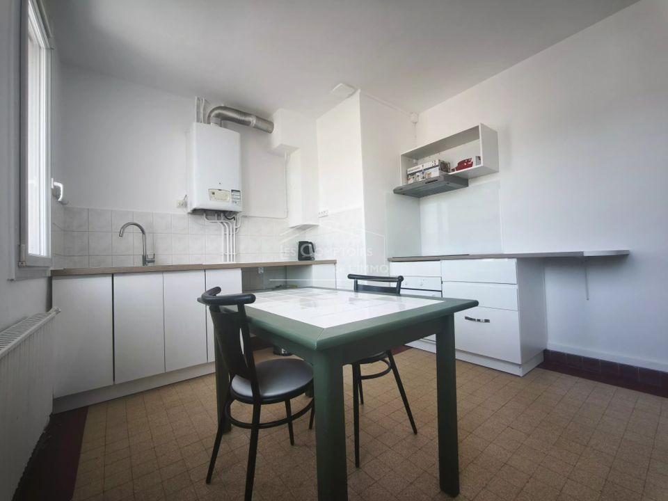 Apartment in Donges, Loire-Atlantique - photo 4