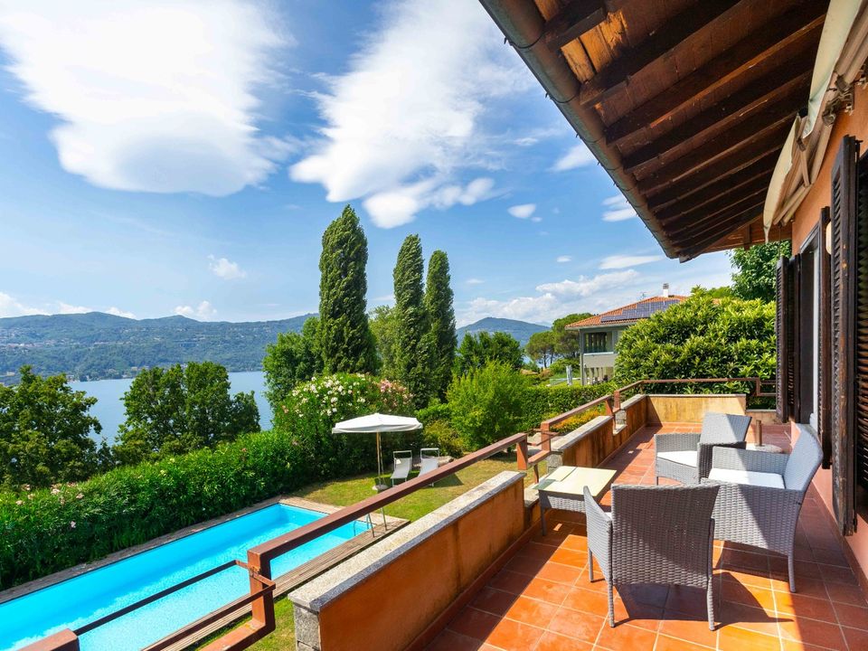 Casa de cidade em Ranco, Varese - foto 2