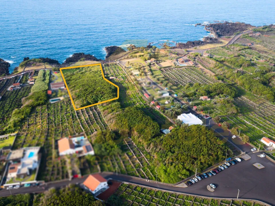 Helårsgrund i Vila da Praia da Vitoria, Terceira - foto 1