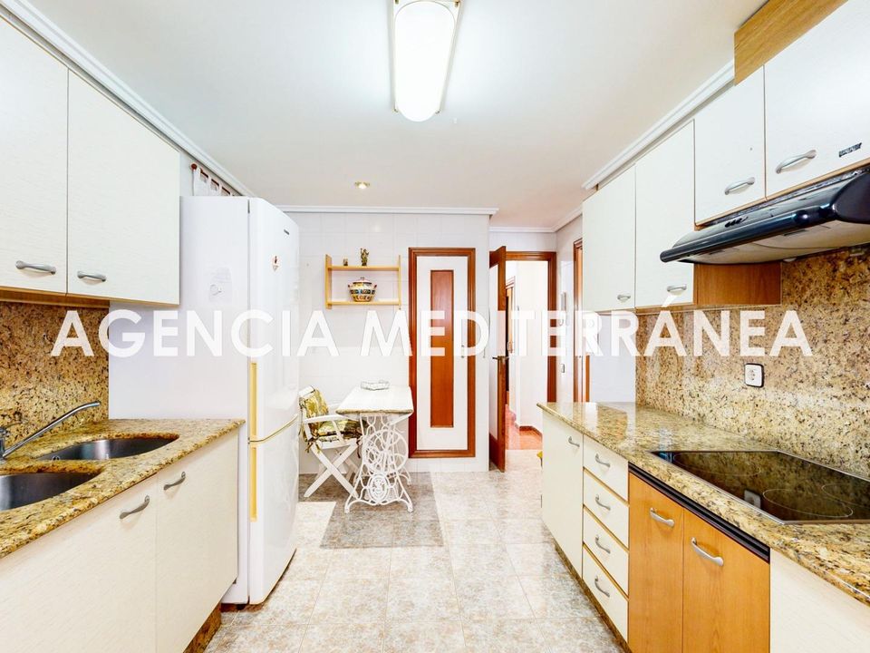 Villa i San Antonio De Benageber, Valencia - bilde 4