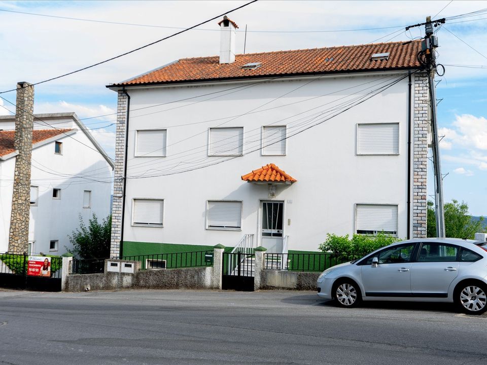 Villa - Covilha, Castelo Branco - photo 1