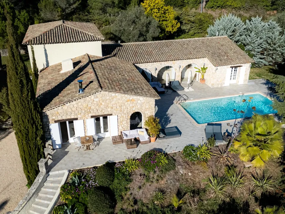 Villa en Peymeinade, Alpes-Maritimes - foto 1