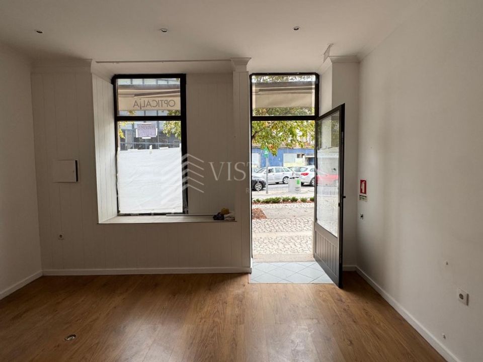 Commercial property in Ilhavo, Aveiro - photo 1