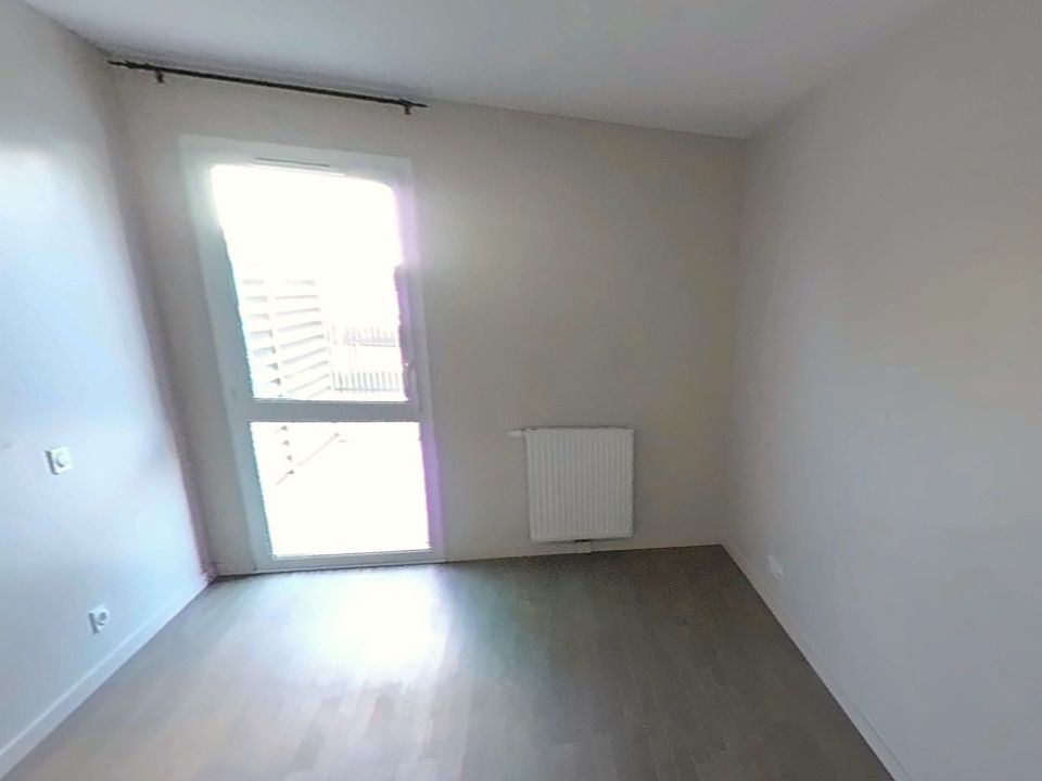 Apartment in Merignac, Gironde - photo 4