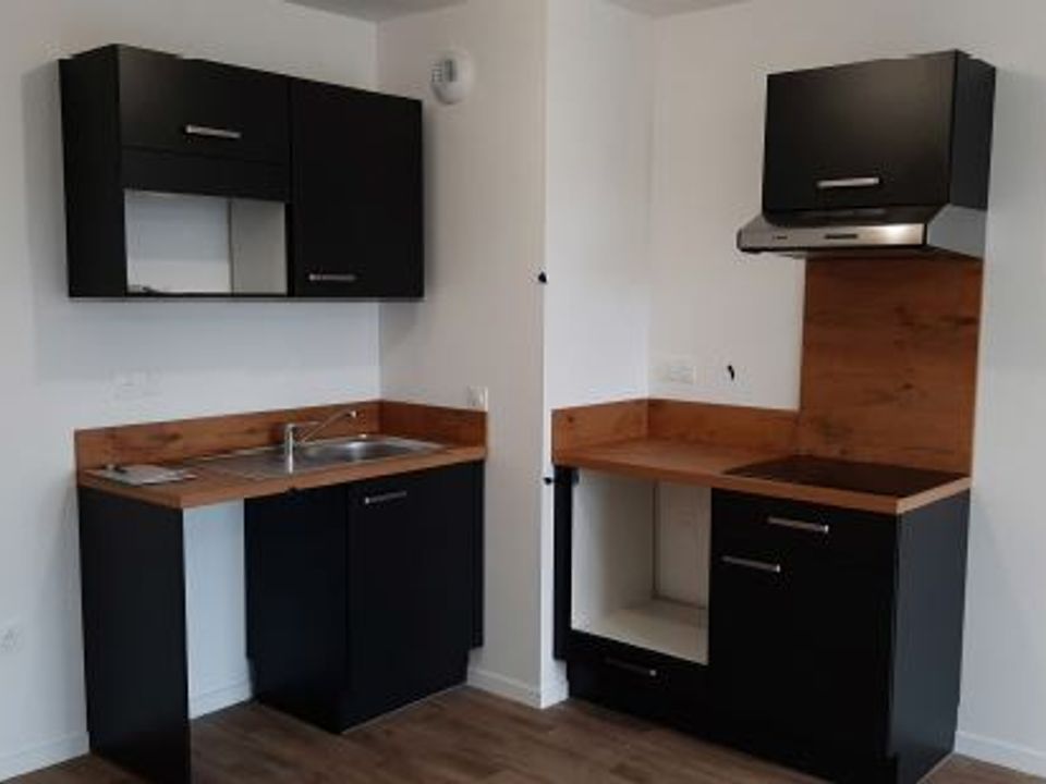 Apartment in Tours, Indre-et-Loire - photo 3