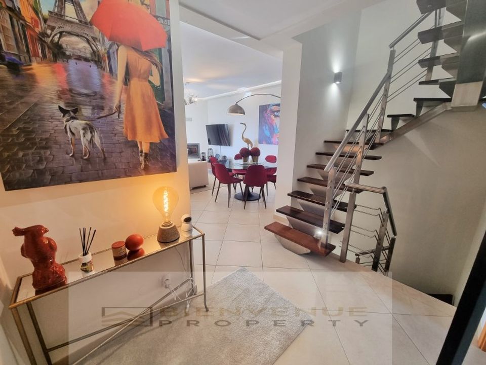 Villa i Quarteira, Faro - foto 1