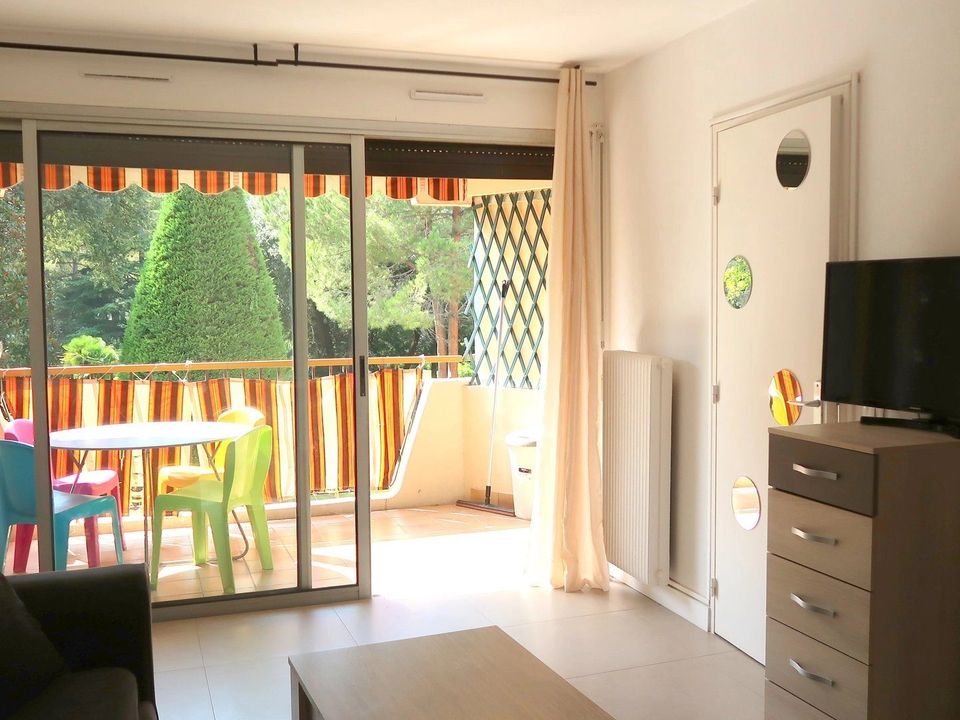 Lejlighed i Mandelieu-la-Napoule, Alpes-Maritimes - foto 1