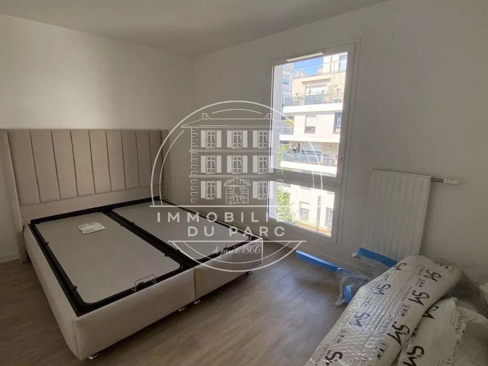 Apartment in Poissy, Yvelines - photo 4