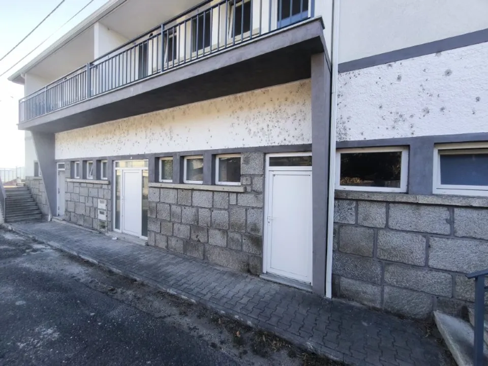 L'establiment comercial a Peso e Vales do Rio, Castelo Branco - foto 1