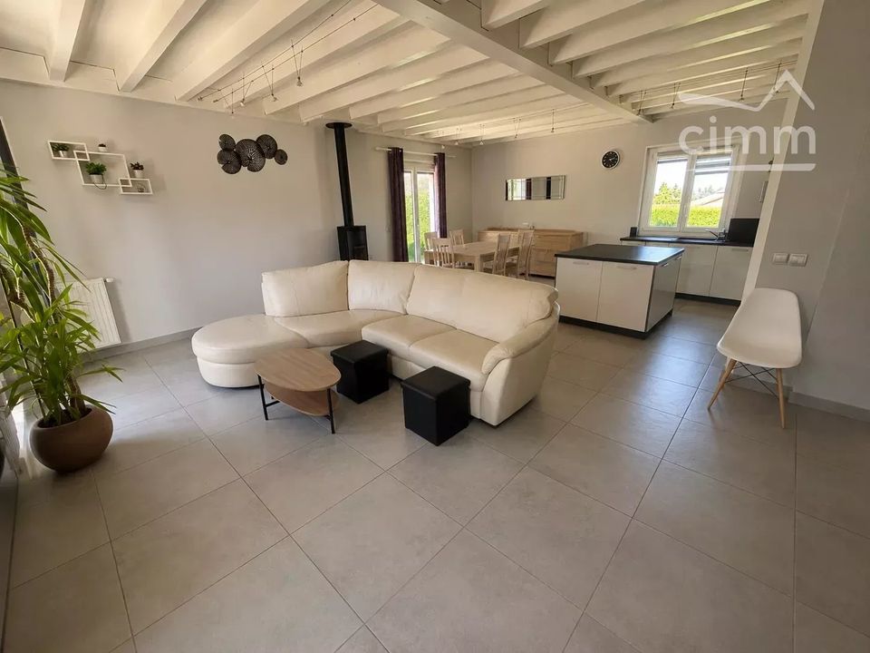 Villa a Saint-Genest-Lerpt, Loire - foto 4