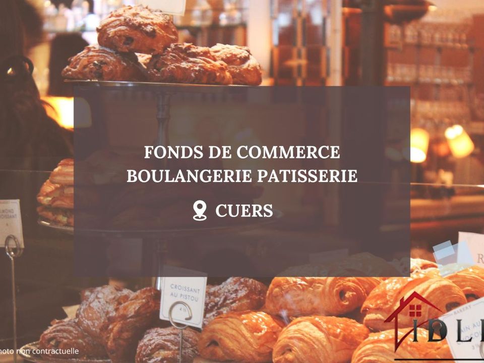Commercial property in Cuers, Var - photo 1