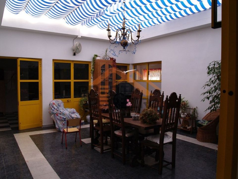 Villa - Rio de Mouro-Estacao, Lisbon - photo 2