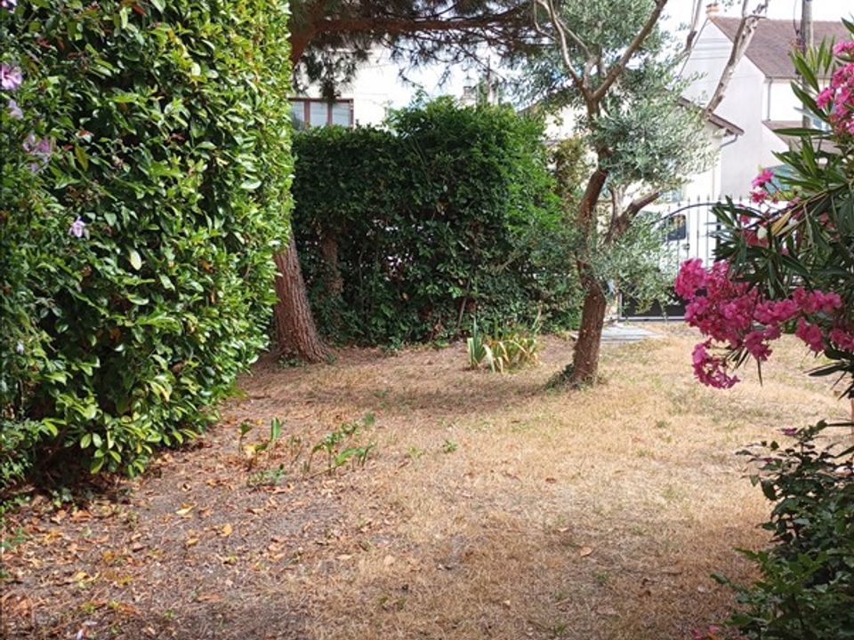 Villa a Clichy-sous-Bois, Seine-Saint-Denis - foto 3