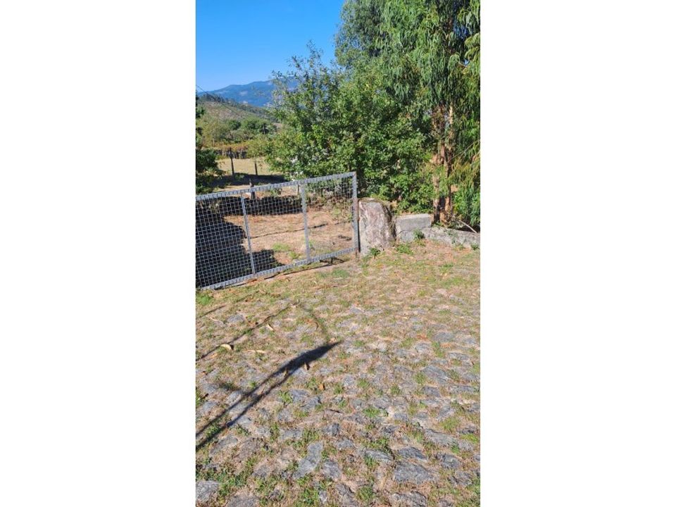 Helårsgrund i Arcos de Valdevez, Viana do Castelo - foto 2