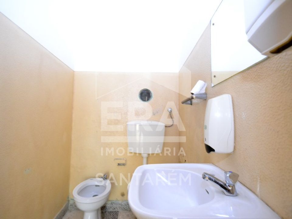 Commercial property in Santarem, Santarem - photo 3