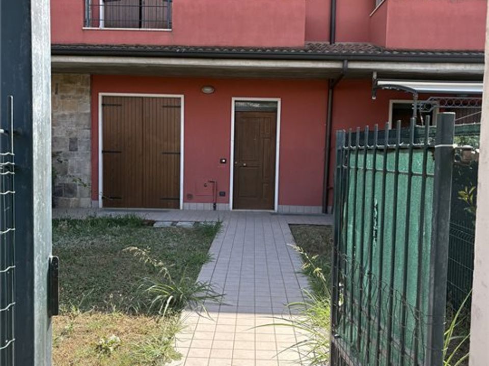 Lejlighed i Nogarole Rocca, Verona - foto 1