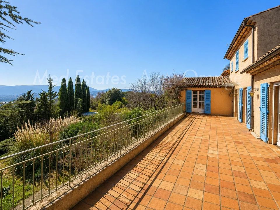 Villa en Grimaud, Var - foto 1