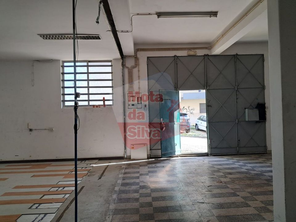 Erhvervsejendom i Almada, Setubal - foto 4