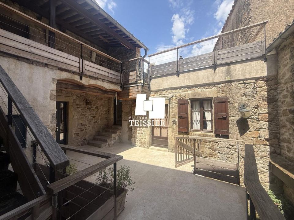 Landsbyhus i Saint-Paul-le-Jeune, Ardeche - foto 1