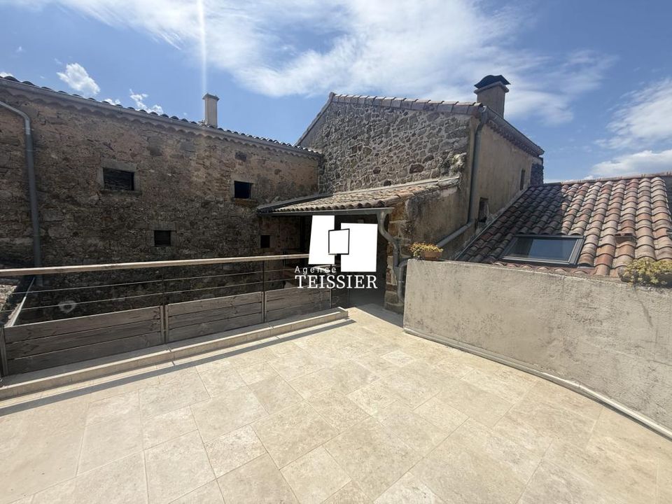 Landsbyhus i Saint-Paul-le-Jeune, Ardeche - foto 3