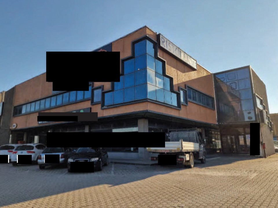 L'establiment comercial a Pederobba, Treviso - foto 1