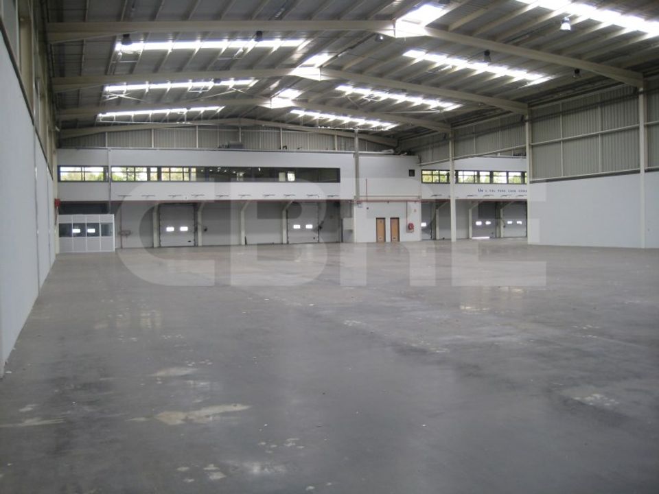 Commercial property in Alverca do Ribatejo, Lisbon - photo 2