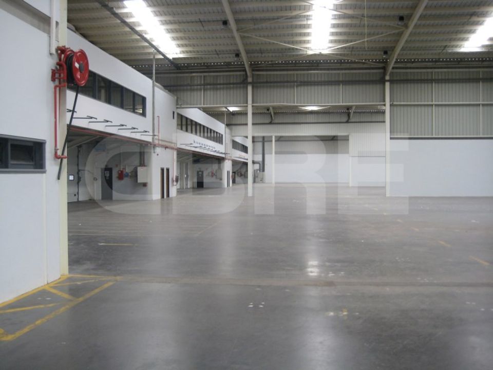 Commercial property in Alverca do Ribatejo, Lisbon - photo 3