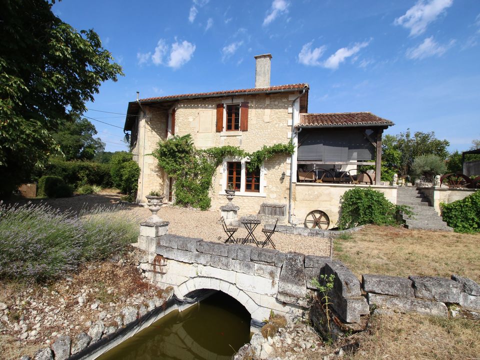 Villa i Verteillac, Dordogne - bilde 1