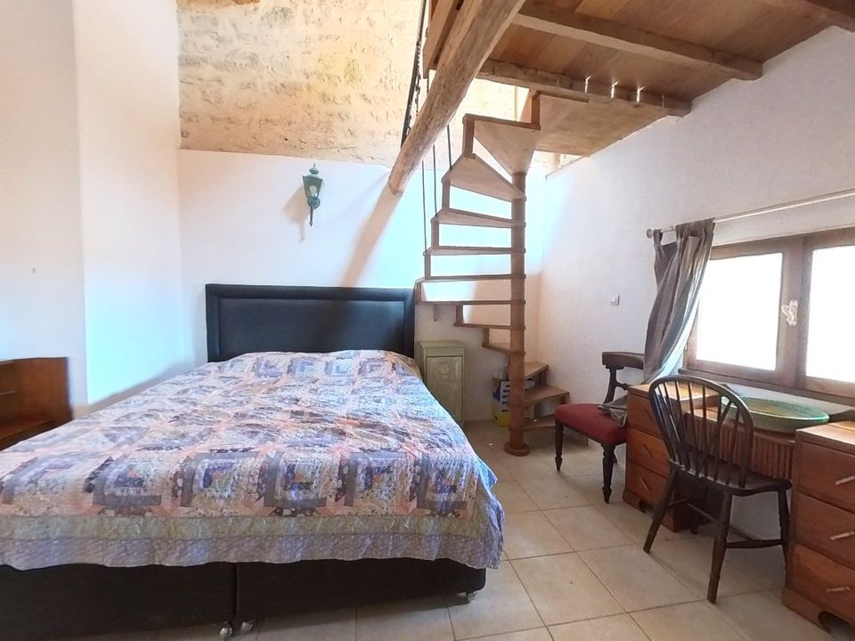 Landsbyhus i Nézignan-l'Évêque, Herault - foto 5