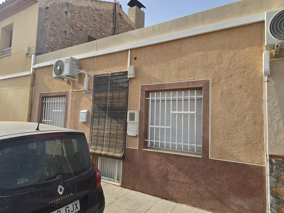 Rekkehus i Pinoso, Alicante - bilde 1