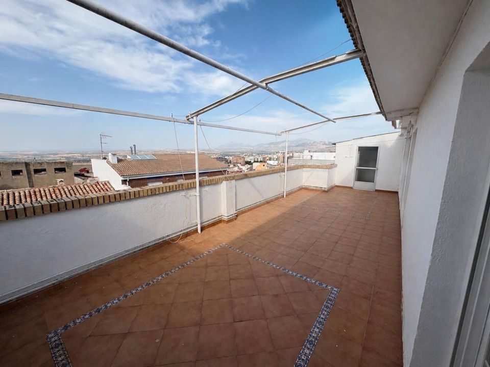 Ático en Jaen, Jaen - foto 1