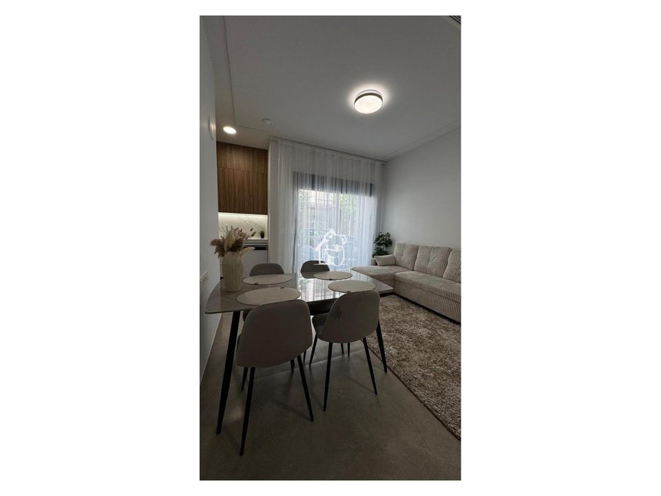 Apartment in Torrevieja, Alicante - photo 3