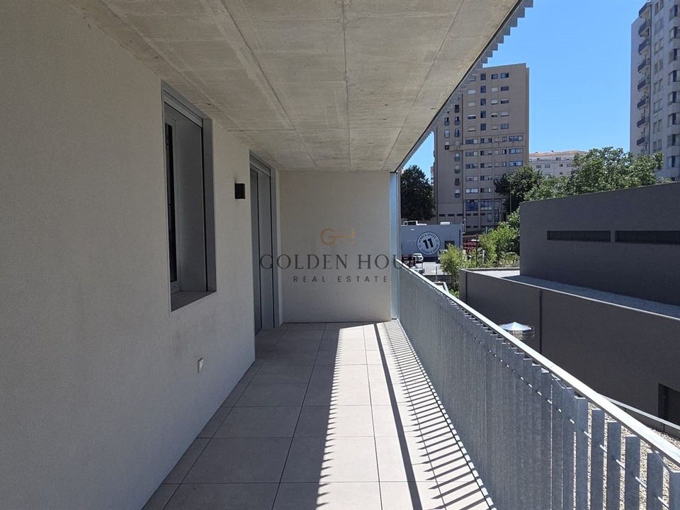 Apartamento en Vila Nova de Gaia, Porto - foto 2
