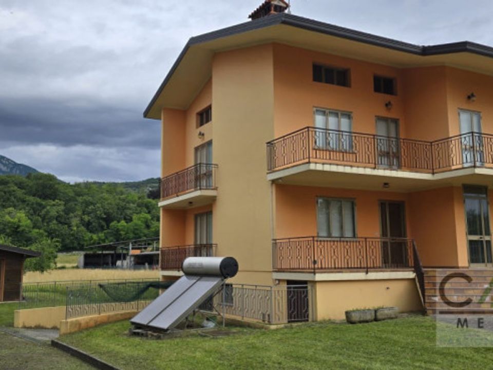 Villa in Montereale Valcellina, Pordenone - foto 1