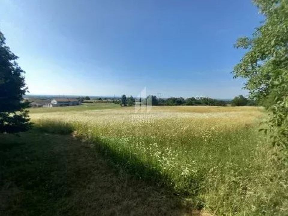 Terra a Bourgoin-Jallieu, Isere - foto 1