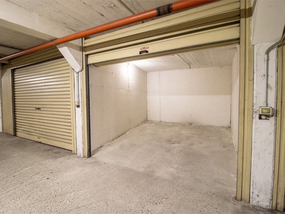 Espai d'estacionament a Lecco, Lecco - foto 1
