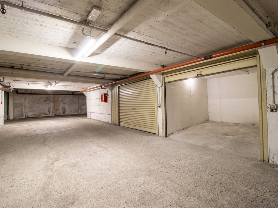 Espai d'estacionament a Lecco, Lecco - foto 2