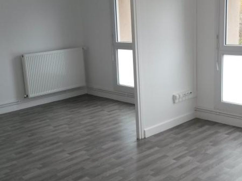 Apartment in Autun, Saone-et-Loire - photo 4