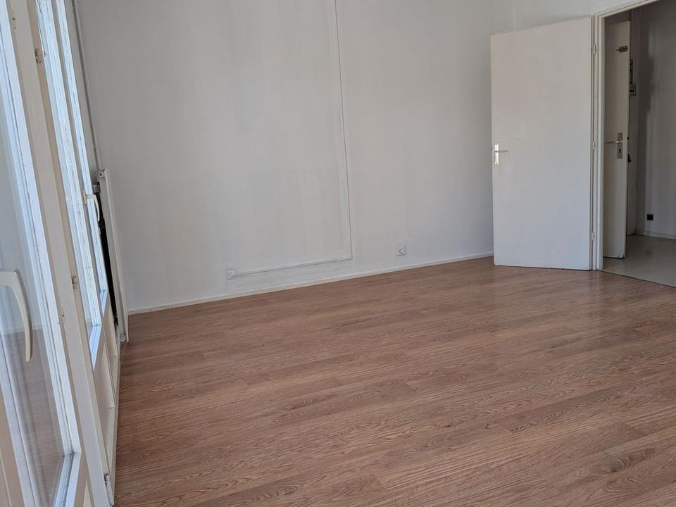Apartamento em Saint-André-les-Vergers, Aube - foto 4