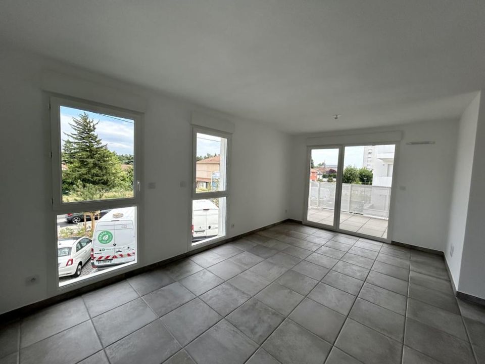 Apartamento en Grigny, Rhone - foto 2
