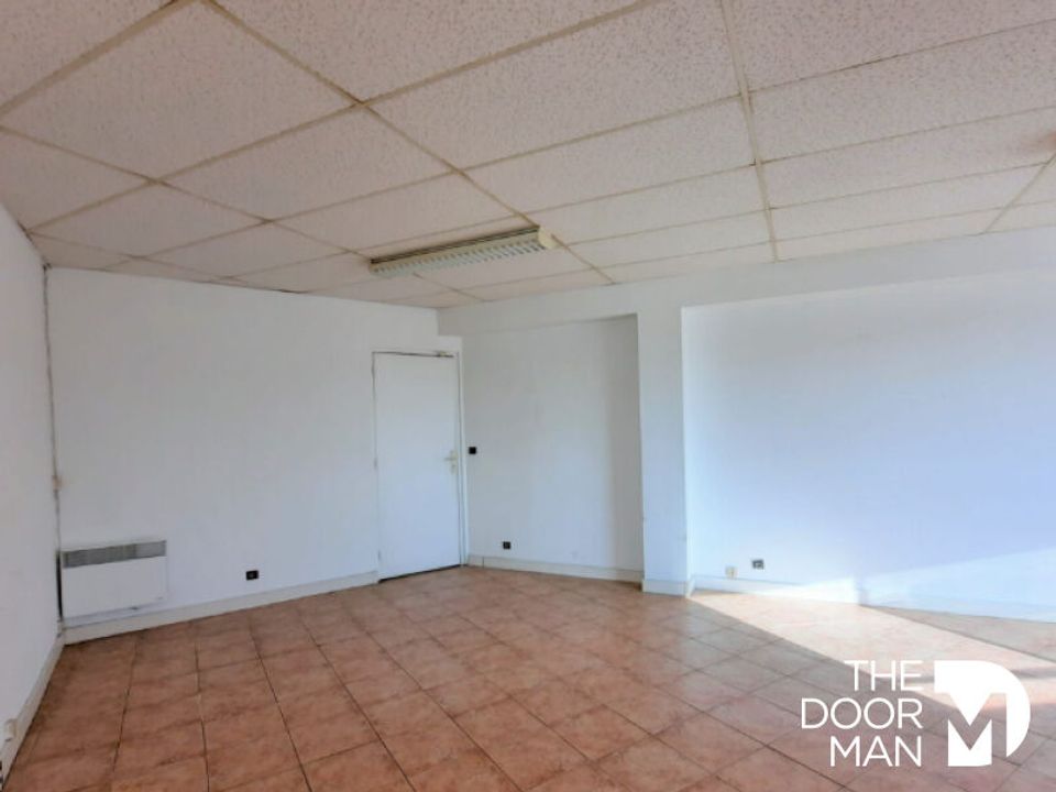 L'establiment comercial a Coignières, Yvelines - foto 1