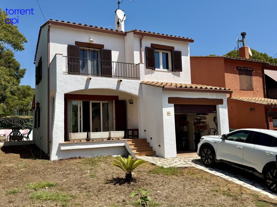 Casa de pueblo en L'Estartit, Gerona - foto 1