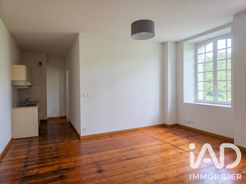 Apartment in Cognac, Charente - photo 1