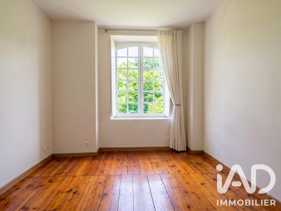 Apartment in Cognac, Charente - photo 2