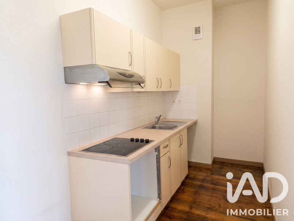 Apartment in Cognac, Charente - photo 3